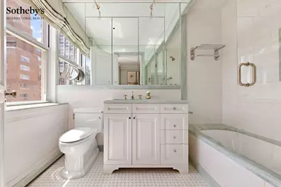 141 E 72nd Street #13, New York City, NY 10021 - Photo 17