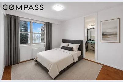 300 E 40th Street #29H, New York City, NY 10016 - Photo 3
