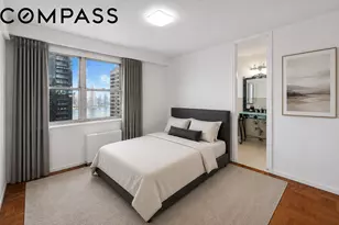 300 E 40th St, New York City, NY 10016 - Photo 3