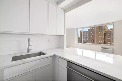 555 Main Street #1408, New York City, NY 10044 - Photo 9