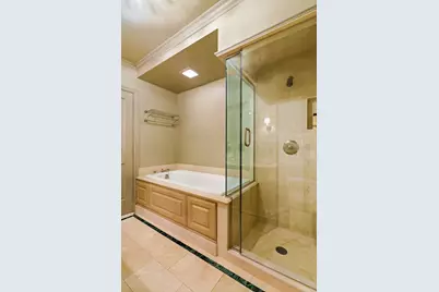 515 Park Avenue #4B, New York, NY 10022 - Photo 25