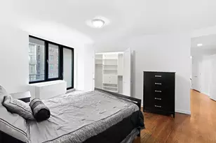 2833 Ocean Pkwy, New York City, NY 11235 - Photo 9