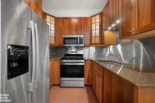 436 W 47th St, New York City, NY 10036 - Photo 9