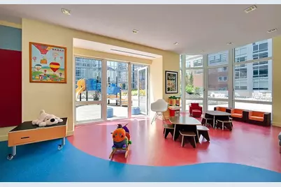 555 W 59th Street #4F, New York City, NY 10019 - Photo 13