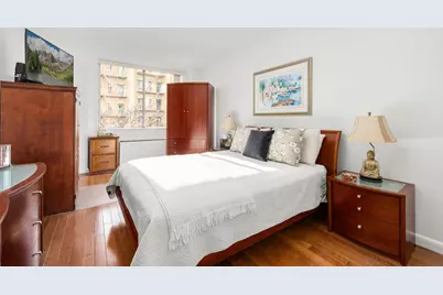 515 E 79th Street #4E, New York, NY 10075 - Photo 5