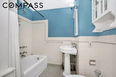 300 W 23rd Street #8D, New York City, NY 10011 - Photo 3