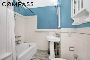 300 W 23rd St, New York City, NY 10011 - Photo 3