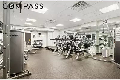 166 W 18th Street #PHA, New York, NY 10011 - Photo 31