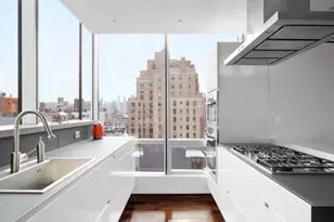 166 W 18th St, New York City, NY 10011 - Photo 11
