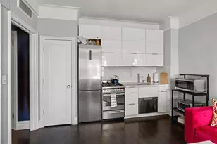 127 W 79th St, New York City, NY 10024 - Photo 3