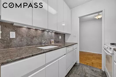 55 E End Avenue #12G, New York, NY 10028 - Photo 5
