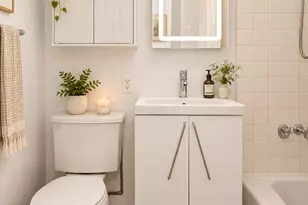 430 E 77th St, New York City, NY 10075 - Photo 5