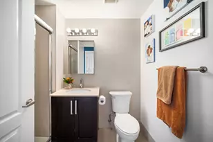 10 Slocum Pl, New York City, NY 11218 - Photo 11
