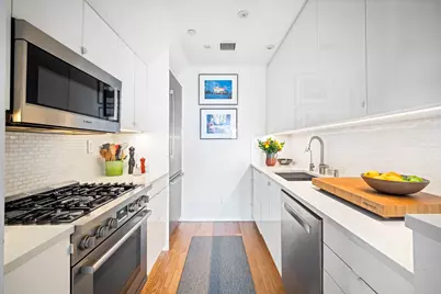 10 Slocum Place #5C, New York City, NY 11218 - Photo 5