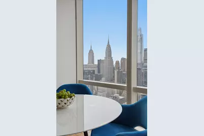 845 United Nations Plaza #61D, New York City, NY 10017 - Photo 9