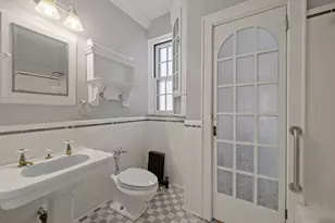 33-16 81st St, New York City, NY 11372 - Photo 7