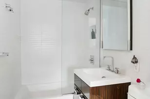 201 E 25th St, New York City, NY 10010 - Photo 5