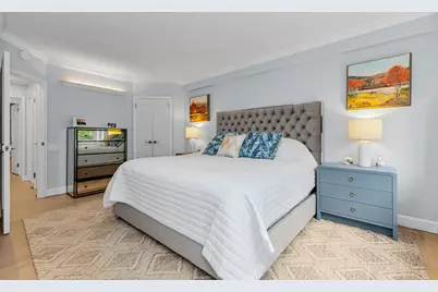 923 5th Avenue #4B, New York City, NY 10021 - Photo 9