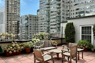 131 E 69th St, New York City, NY 10021 - Photo 9