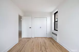 599 E 7th St, New York City, NY 11218 - Photo 13