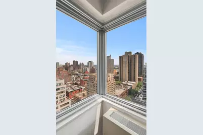 360 E 72nd Street #C2603, New York, NY 10021 - Photo 5