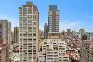 360 E 72nd St, New York City, NY 10021 - Photo 3