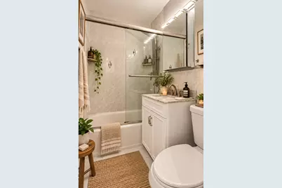 160 E 91st Street #8A, New York, NY 10128 - Photo 5