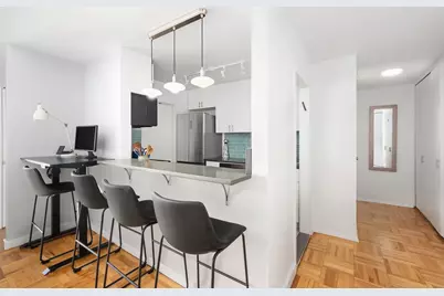 333 E 66th Street #8F, New York, NY 10065 - Photo 5
