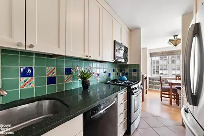 251 E 32nd Street #7F, New York City, NY 10016 - Photo 3