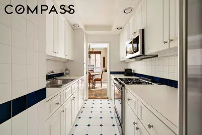 30 E 62nd Street #4A, New York City, NY 10065 - Photo 5