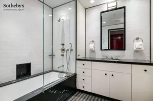 126 E 74th St, New York City, NY 10021 - Photo 19