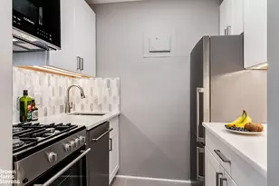 225 E 36th St, New York City, NY 10016 - Photo 3