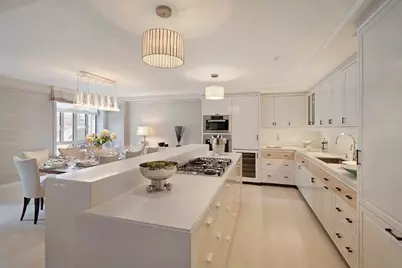 21 E 61st Street #7A, New York City, NY 10065 - Photo 5