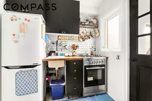 20-11 27th St, New York City, NY 11105 - Photo 7