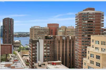 245 E 25th Street #10K, New York City, NY 10010 - Photo 17
