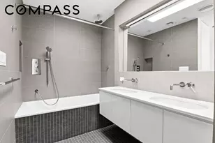 34 Monroe St, New York City, NY 11238 - Photo 5