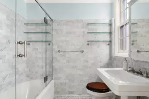 447 E 57th St, New York City, NY 10022 - Photo 5