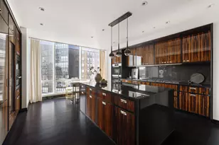 157 W 57th St, New York City, NY 10019 - Photo 9