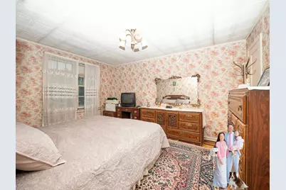 58-04 206th Street, Oakland Gardens, NY 11364 - Photo 19