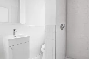 124 Thompson St, New York City, NY 10012 - Photo 7