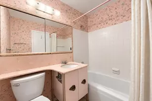 201 W 70th St, New York City, NY 10023 - Photo 7