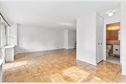 201 W 70th Street #10H, New York City, NY 10023 - Photo 5