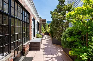 205 E 69th St, New York City, NY 10021 - Photo 21