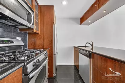 380 Rector Place #8J, New York City, NY 10280 - Photo 3