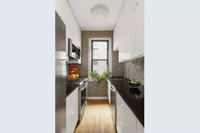 230 E 71st Street #6B, New York, NY 10021 - Photo 3