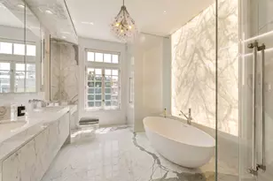 122 Waverly Pl, New York, NY 10011 - Photo 29
