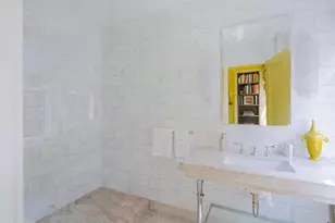 435 E 57th St, New York City, NY 10022 - Photo 13