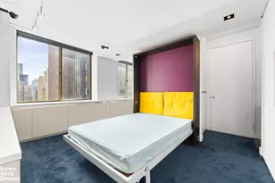 236 E 47th St, New York City, NY 10017 - Photo 33
