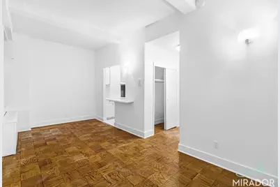 132 E 45th Street #3H, New York, NY 10017 - Photo 3