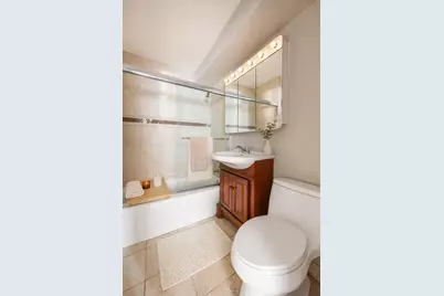 209 E 56th Street #10E, New York, NY 10022 - Photo 5